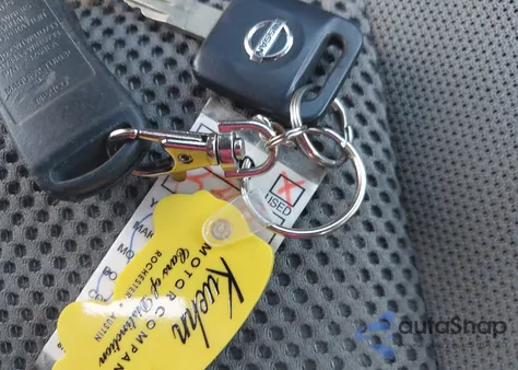 2009 Nissan Frontier Se from USA, damaged, VIN 1N6AD09WX9C409230